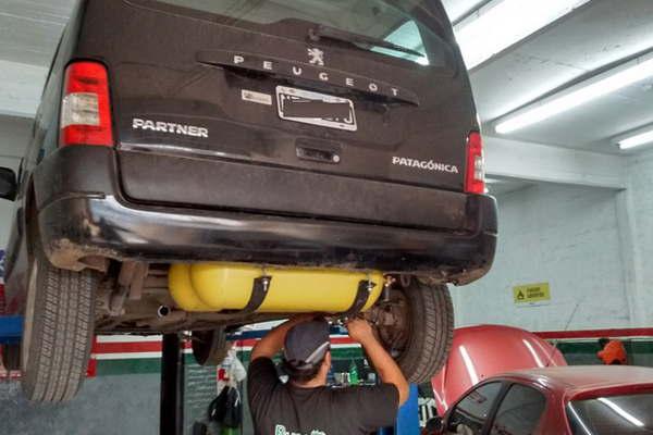 La conversioacuten de vehiacuteculos a GNC tuvo una fuerte caiacuteda en Santiago