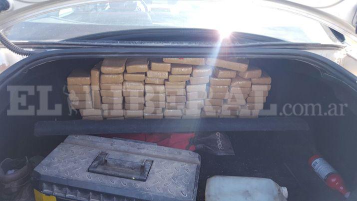 Dos personas detenidas y 150 kilos de droga incautada en operativo