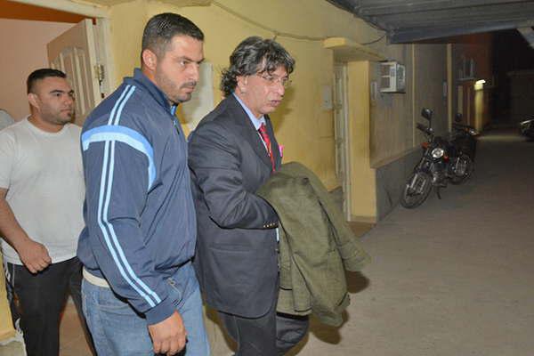 El empresario detenido arriboacute anoche a Santiago