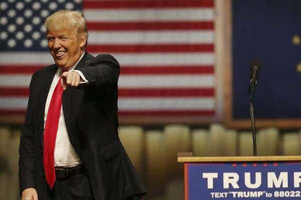 El candidato Donald Trump con sobrepeso y alto nivel de colesterol