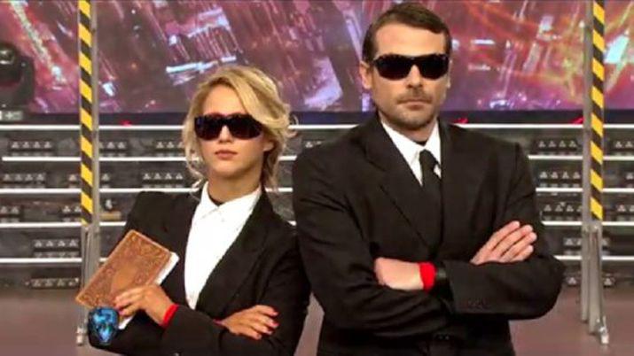 La genial coreografiacutea de Lali Espoacutesito y Flor Vigna