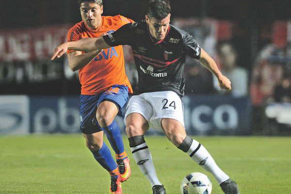Coloacuten con poleacutemica le ganoacute a Talleres