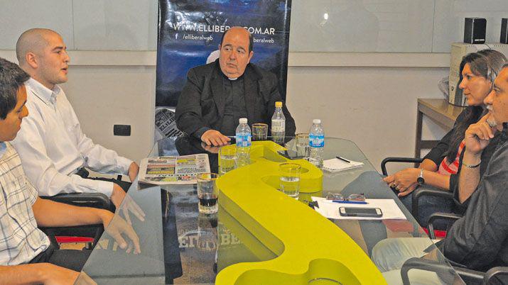 Vocacioacuten sacerdotal- cuando el llamado de Dios se hace carne entre los joacutevenes