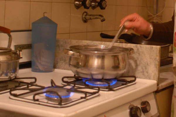 Tras 4 meses sin reparto desde hoy distribuyen boletas del gas 