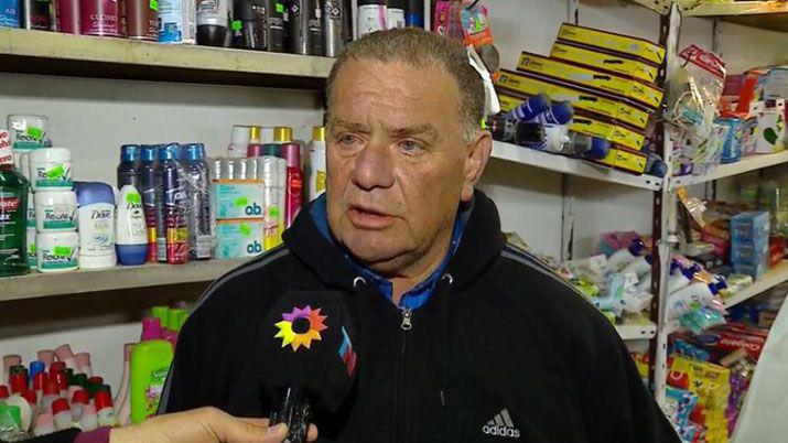 Como no salieron las balas asesinaron a puntildealadas a una almacenera