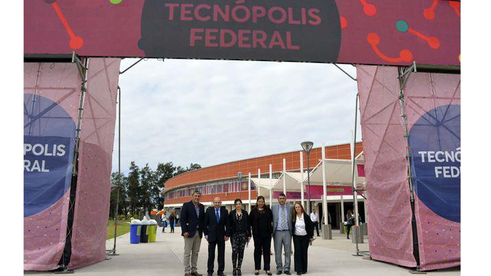 Mirolo destacoacute la importancia de Tecnoacutepolis en Santiago del Estero