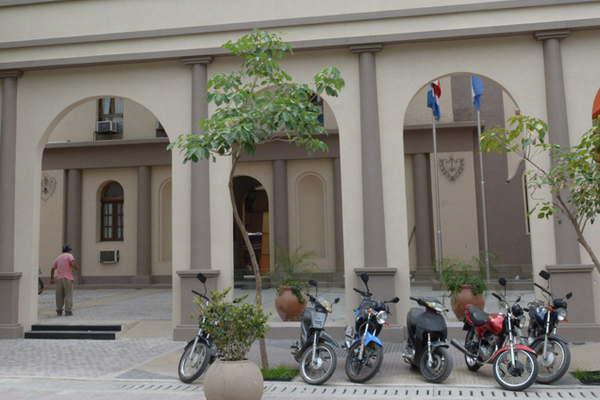 Aumentaraacuten asignaciones a los empleados municipales