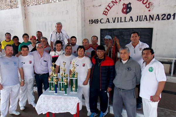 El Club Villa Juana festejoacute sus 67 antildeos