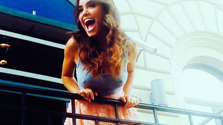 El descuido suacuteper hot de Lali Espoacutesito en Roma