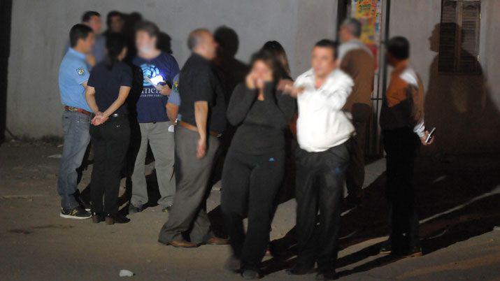 Empleado municipal matoacute de tres tiros a su esposa hirioacute a su hija y luego se suicidoacute