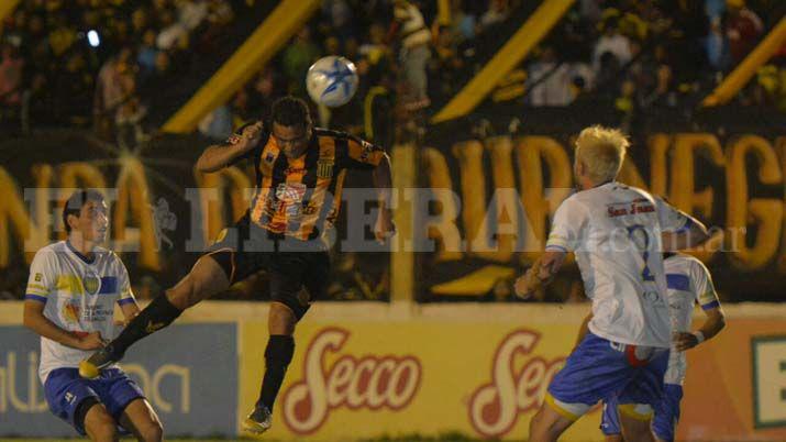 Mitre y Juventud Unida empataron 0 a 0