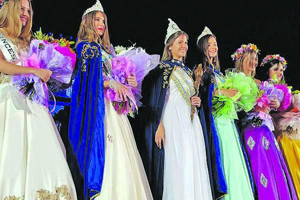 Una alumna del colegio San Joseacute Mariacutea Cielo Pacheco es la nueva Reina Nacional
