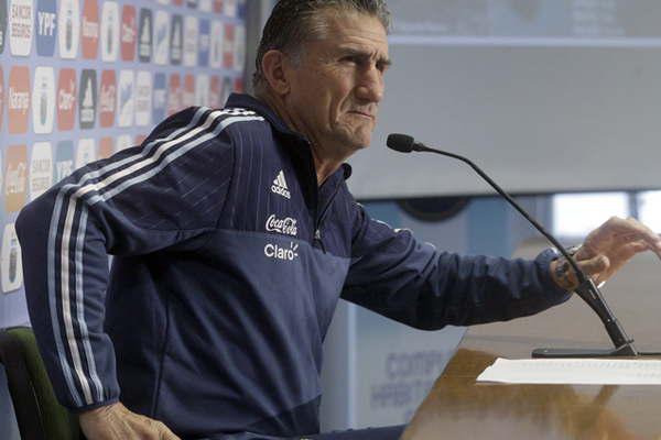 Bauza- No quiero pelear con Barcelona