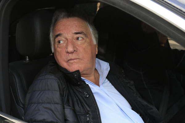 Para Barrionuevo no seriacutea bueno que la CGT haga paro