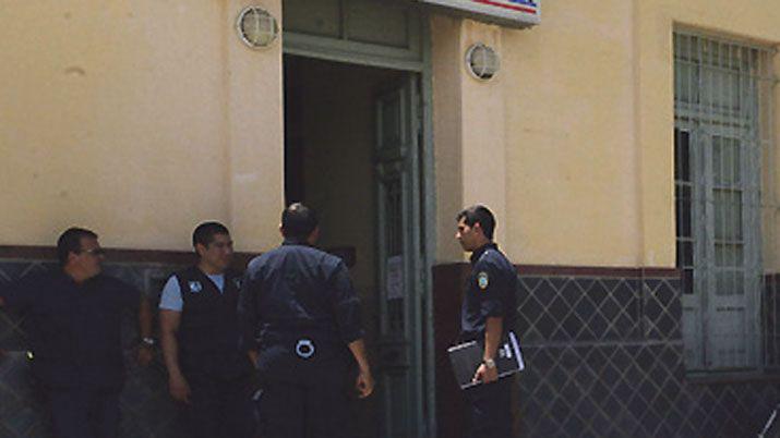 Comisionado de Santo Domingo habriacutea golpeado a su esposa