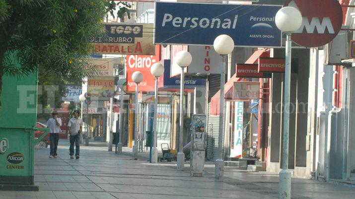 La actividad comercial seraacute reducida en Santiago y La Banda