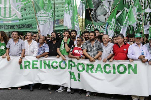 ATE resolvioacute no esperar a la CGT y decidioacute hacer paro