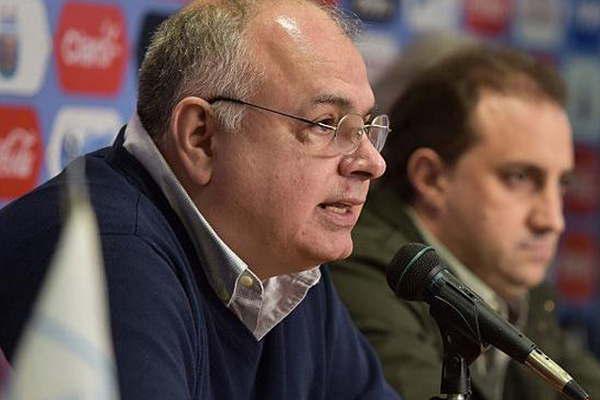 La B Nacional pediraacute que las demaacutes divisiones se sumen al paro