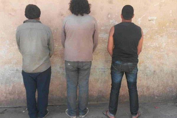 Miembros del clan Barcenilla proacutefugos tras frustrado robo