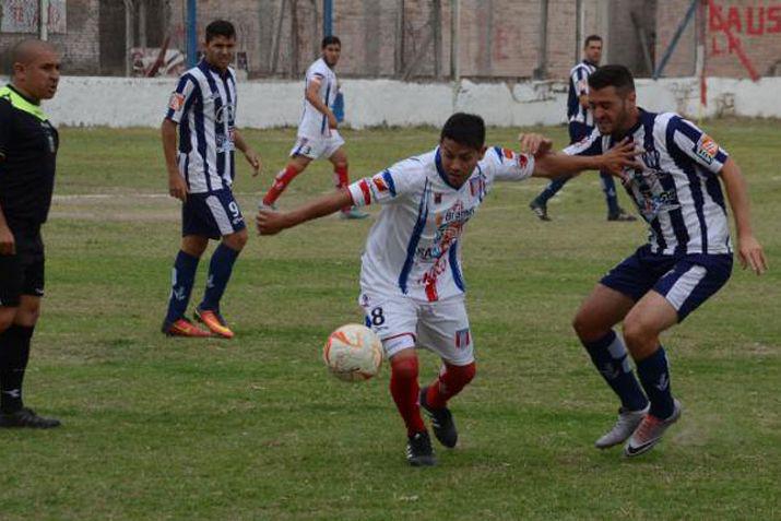 Locales y visitantes terminaron por repartirse los puntos