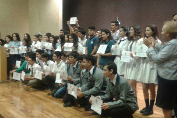 El Rotary Club premioacute a los mejores compantildeeros 2016 