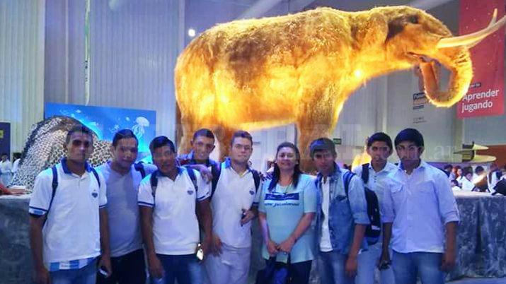 Alumnos de Campo Gallo visitaron Tecnoacutepolis Federal