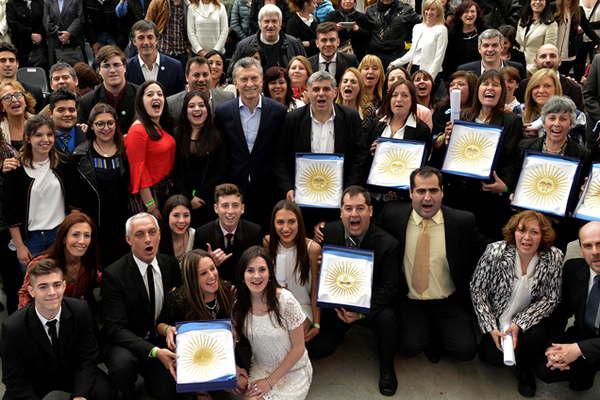 La educacioacuten es la herramienta para reducir la pobreza