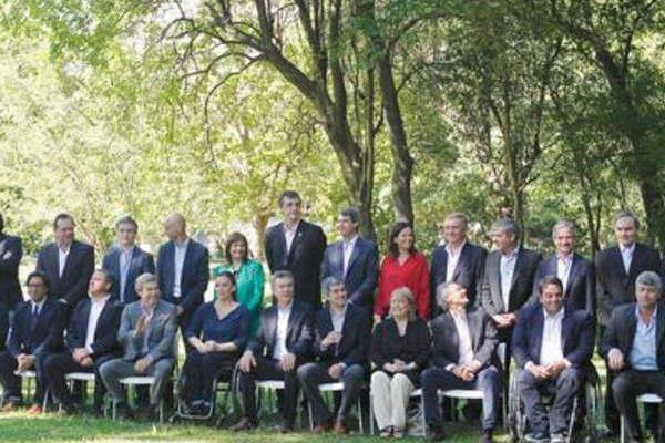 Se dieron a conocer los sueldos del presidente y de  todo el gabinete nacional integrado por veinte ministros 