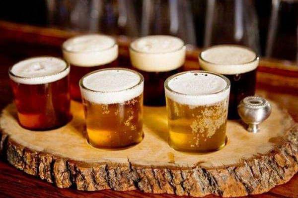 Los secretos y bondades de la cerveza artesanal en Santiago