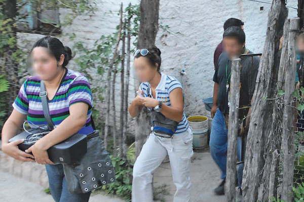 Parturienta adolescente denuncioacute el rapto de su bebeacute pero lo habiacutea vendido a un tucumano a  10000