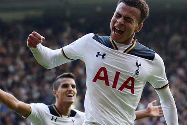 Tottenham le sacoacute el invicto a Pep