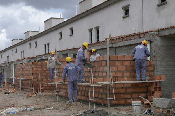 El Gobierno construiraacute 1464 viviendas en la capital
