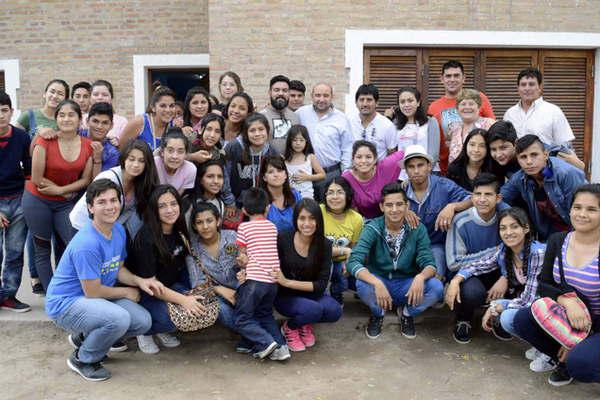 Mirolo recibioacute a alumnos de Pampa de los Guanacos