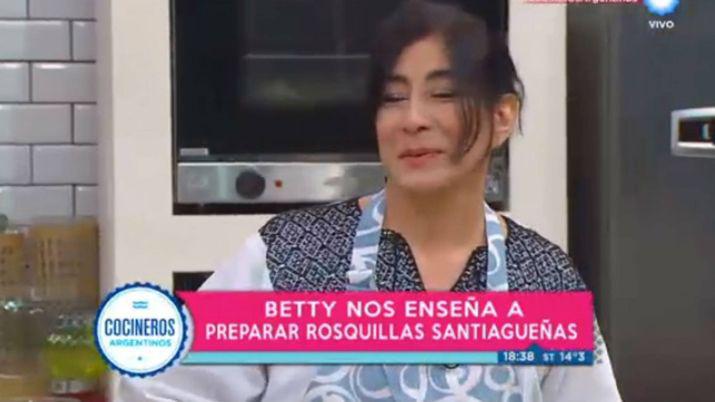 En la TV Puacuteblica- santiaguentildea deleitoacute con su receta de rosquetes