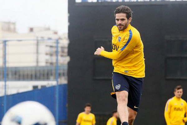 Fernando Gago estaacute cada vez mejor