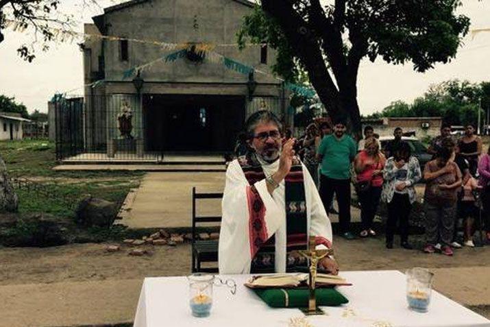 Asiacute quedoacute la iglesia donde encontraron muerto al cura Juan Viroche