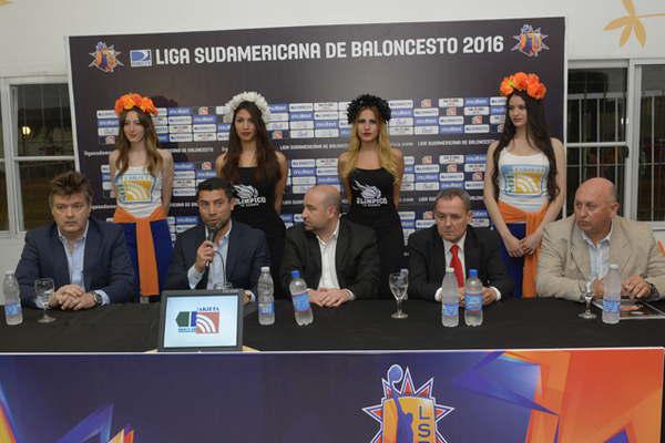 La Banda recibiraacute por primera vez la Sudamericana