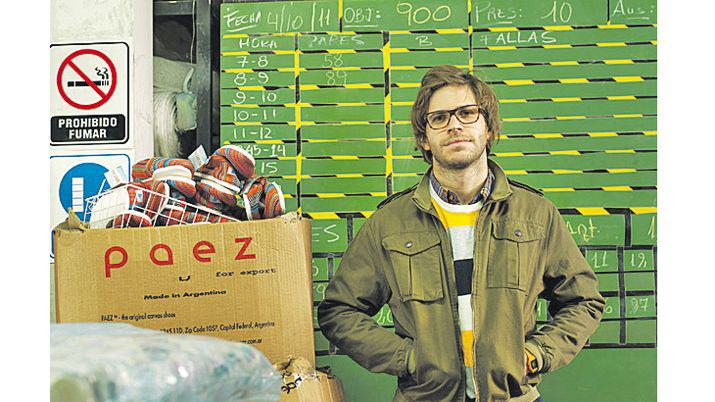 Un emprendedor que vio en las alpargatas un buen negocio