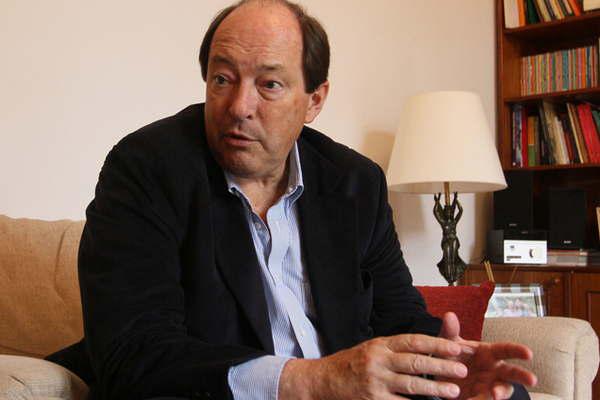 El hijo del senador Sanz sufrioacute un violento asalto en su casa a manos de una peligrosa banda 