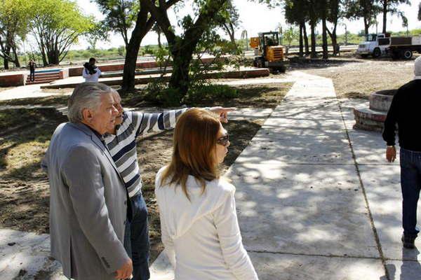El intendente supervisoacute las mejoras en el ex predio de Aesya en el Parque