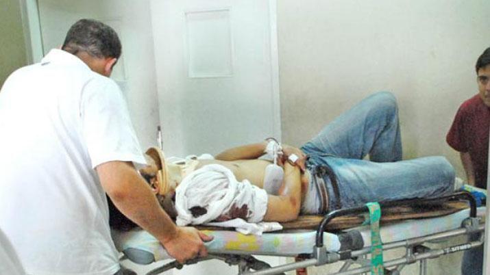 Cinco joacutevenes sufieron heridas de puntildealadas tras violento enfrentamiento