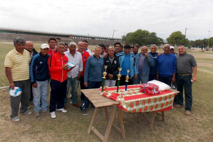 La entrega fue en el marco del 96� aniversario del Club Atlético Río Dulce