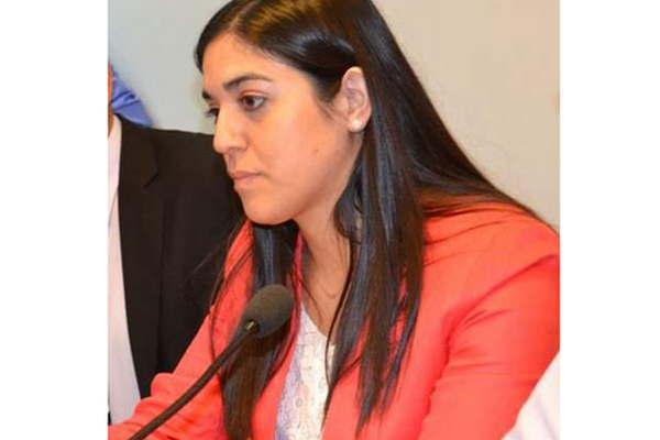 Fue amenazada de muerte por su cuntildeado delante de sus hijos