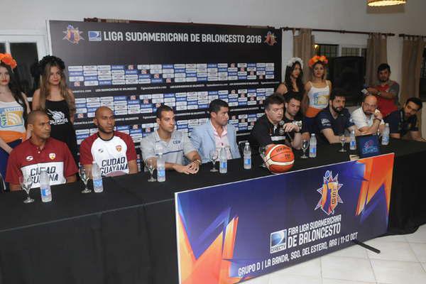 El Grupo D fue presentado y comienza la accioacuten  