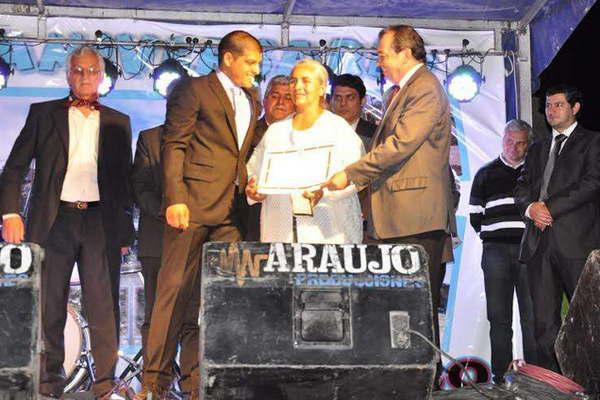 Lugones celebroacute su aniversario con obras de mejoramiento vial  y de servicios para el pueblo