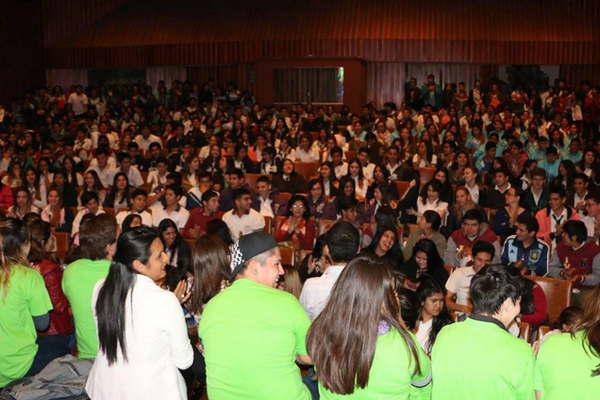 Dos mil estudiantes participaron de La  Unse abre sus puertas