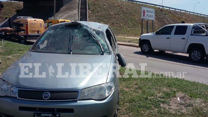 Dos heridos en un choque sobre colectora hacia la autopista