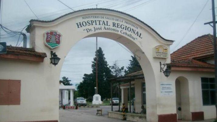 Velaban a una mujer y tuvieron que abrir el cajoacuten por fuertes ruidos