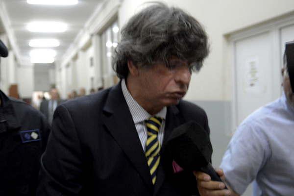 El empresario no tendriacutea abogado defensor y se amotinoacute en el Juzgado