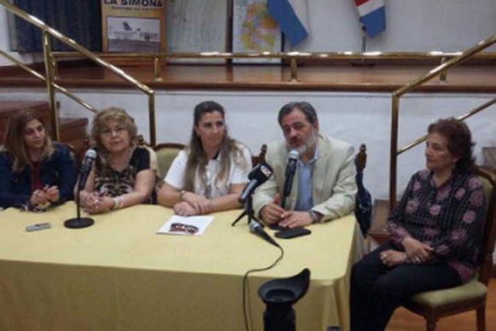 El Foacuterum recibiraacute a la feria del libro en Octubre